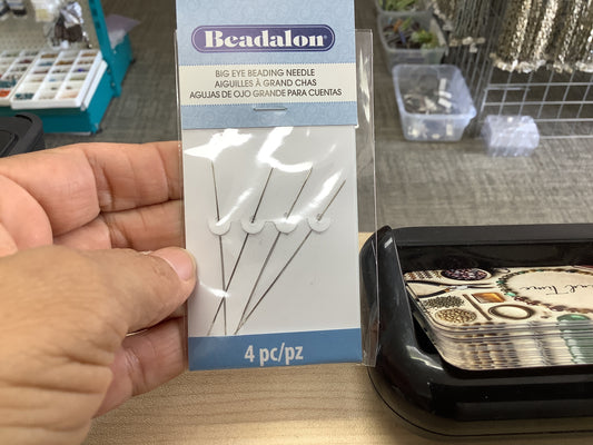 Big eye needle fine