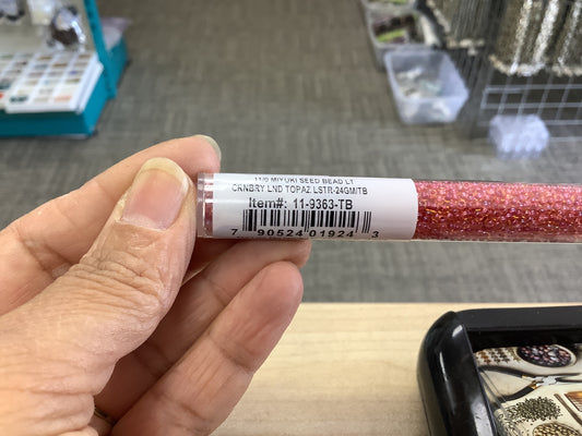 11-9363-TB LT CRANBERRY LINED TOPAZ